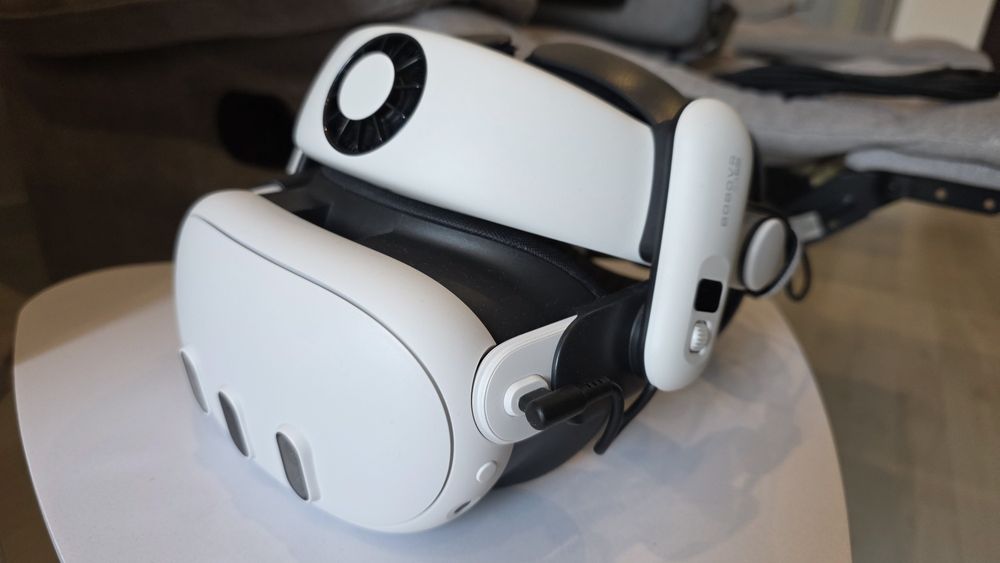 Meta Quest 3 512GB – Pachet Premium BoboVR S3 Pro – Ca Nou (achiziție eMAG 2025)