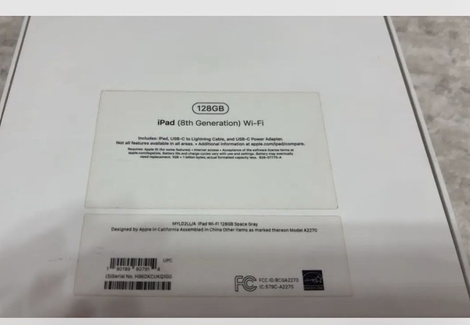 Продам іPad 8, 128 mb