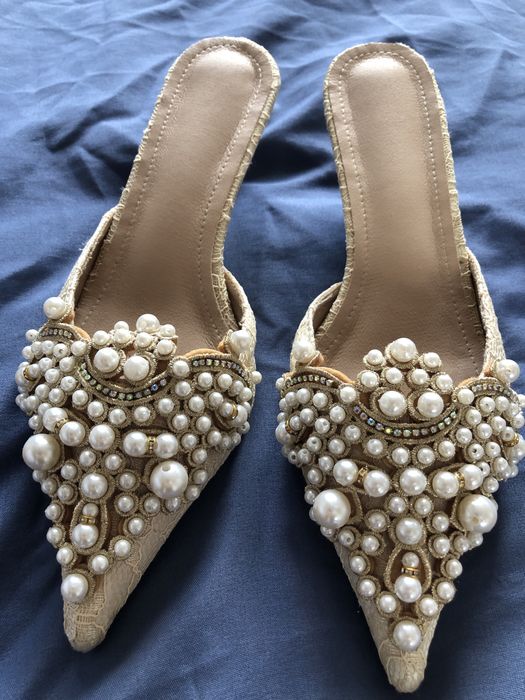 Дамски официален чехъл