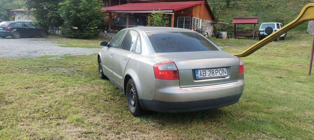AUDI A4 2002 — imagine 3