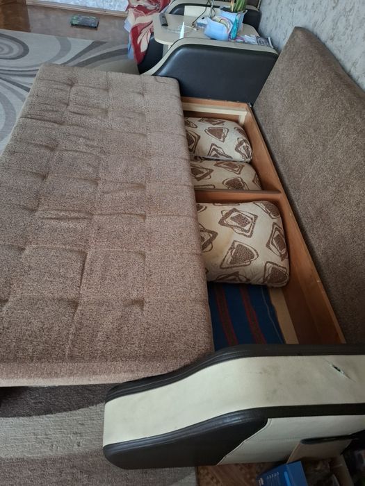 Диван-раздвижной