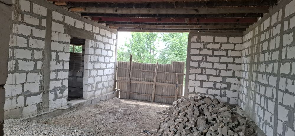 Qorajerida Hovli sotiladi