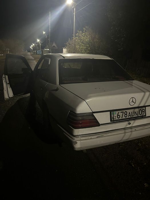 Mercedes-Benz E260 w124 2.0