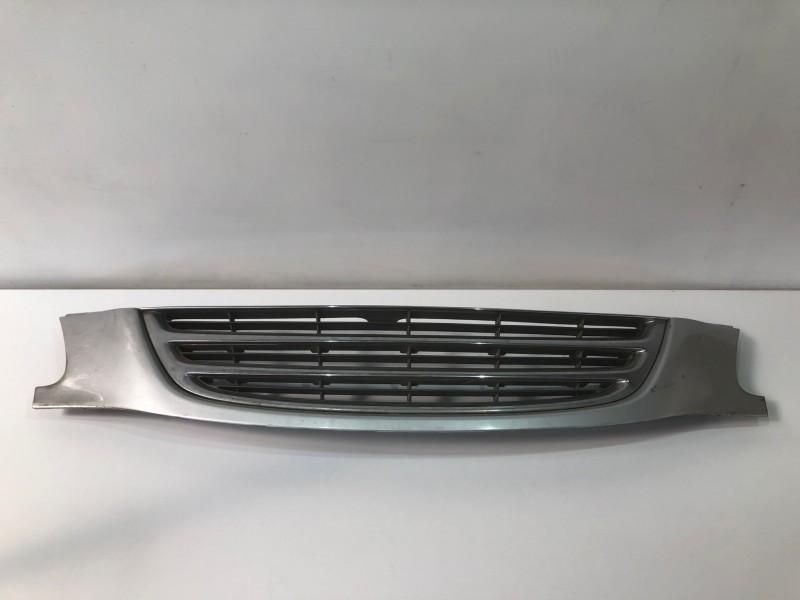 Grila centrala radiator Toyota Avensis T22 53111-05030-f