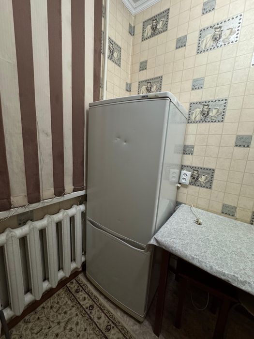 Срочно продам  холодильник