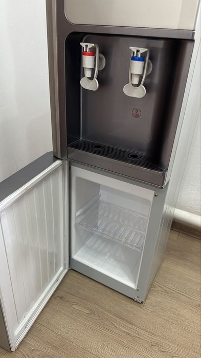 Продам кулер для воды б/у