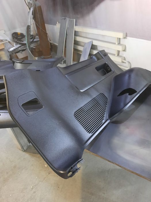 Покраска кожи и пластика