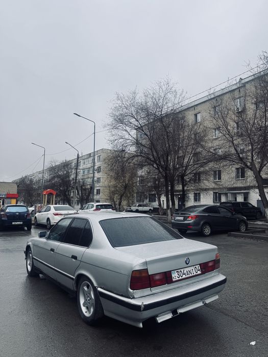 bmw e34  продам