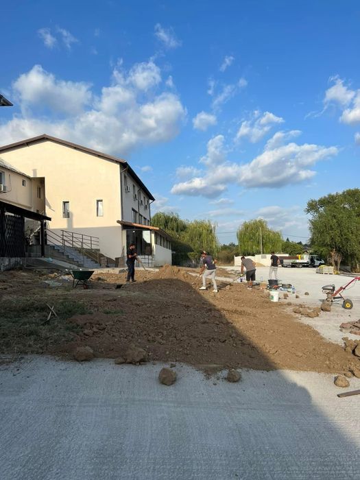 Rulouri de gazon sistem de irigatii plante decorative.