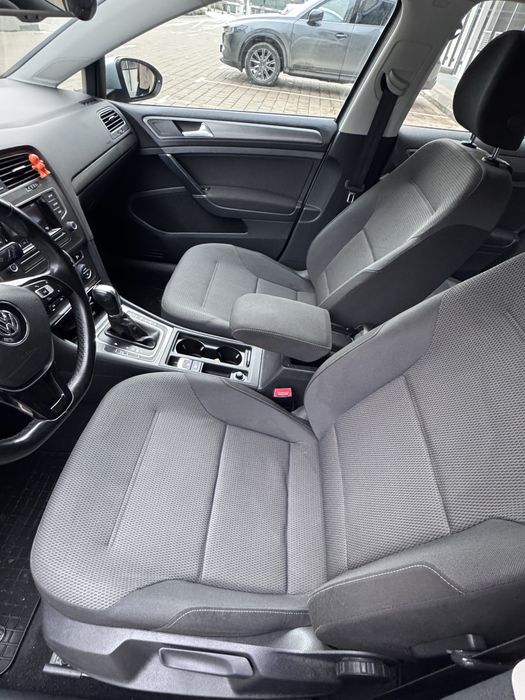 VOLKSWAGEN Golf 2013 — imagine 3