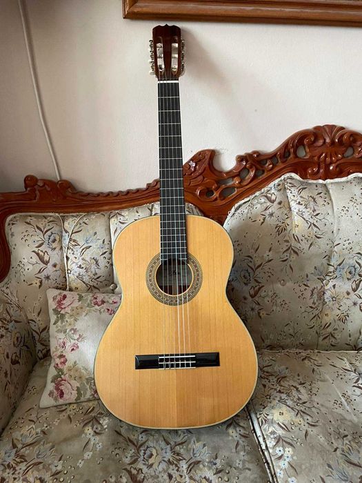 Японска класическа китара Aria от 1978 г.