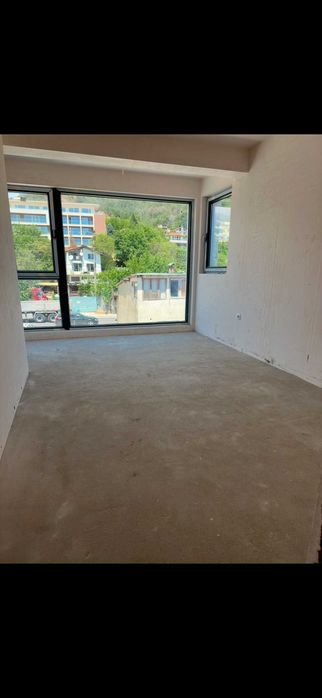 Продава се Тристаен апартамент в Варна, Бриз - 106 кв.м за 1840 €/кв.м - Снимка #3