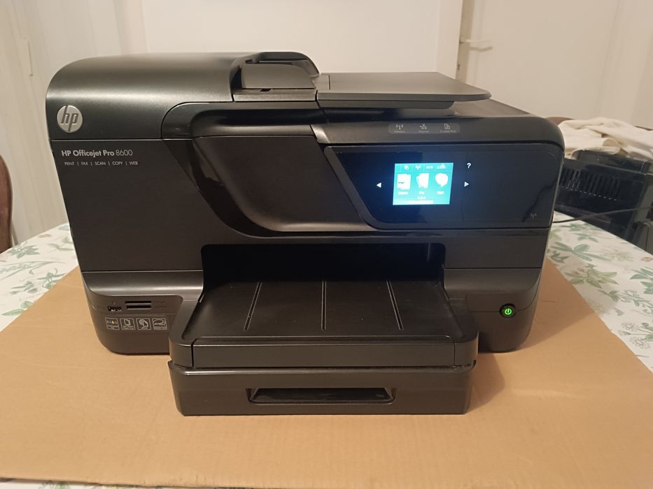 Imprimantă multifuncțională HP Officejet Pro 8600