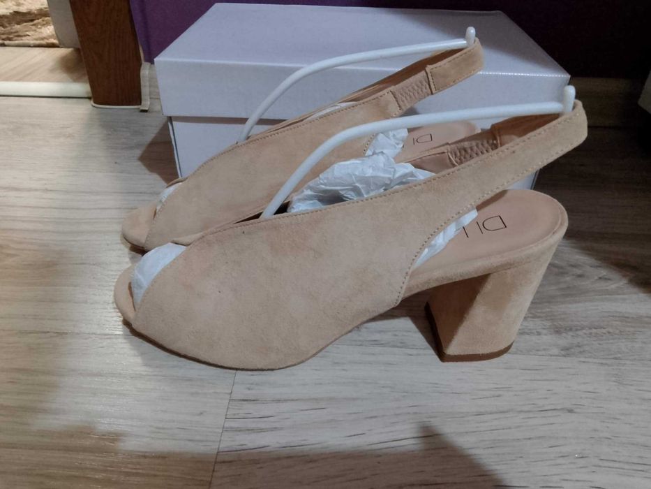 Дамски обувки естествен велур и естествена кожа