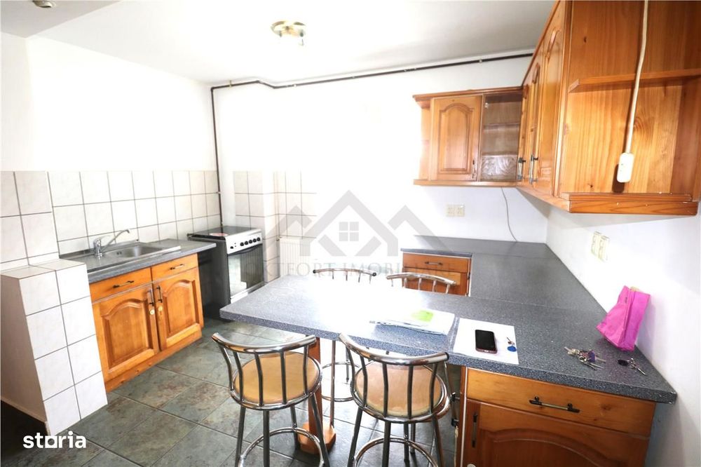 Apartament 2 camere , zona Aradului