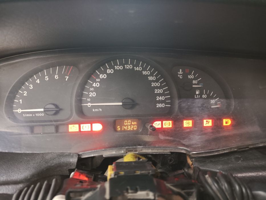 Запчасти Опель Вектра Б