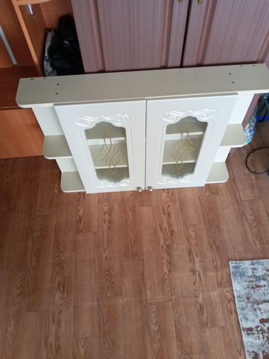 Продам шкаф навесной