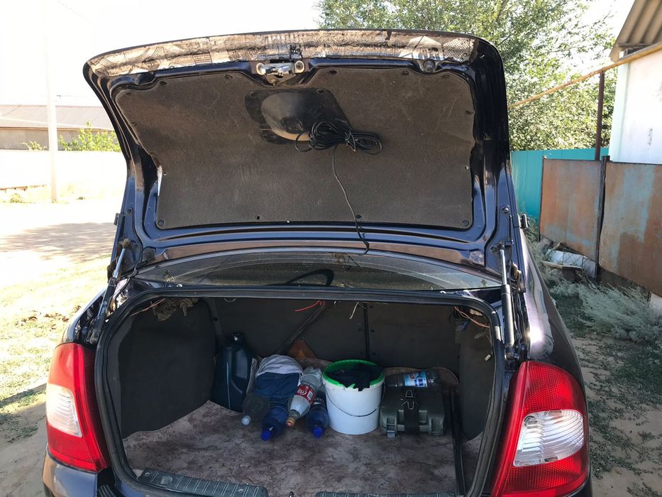 Машина,лада калина