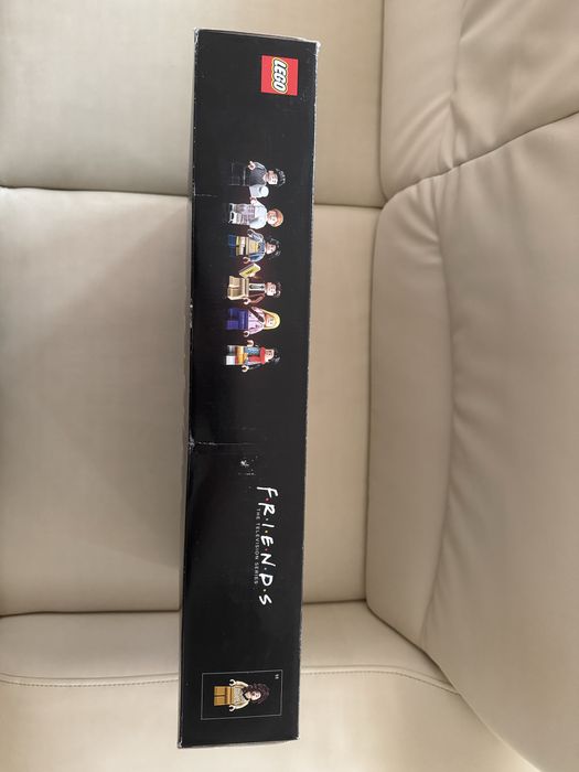 Lego Friends Apartments 10292  ново retired