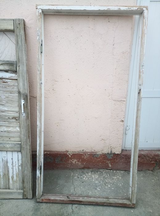 Эшик сотилади ишлаган