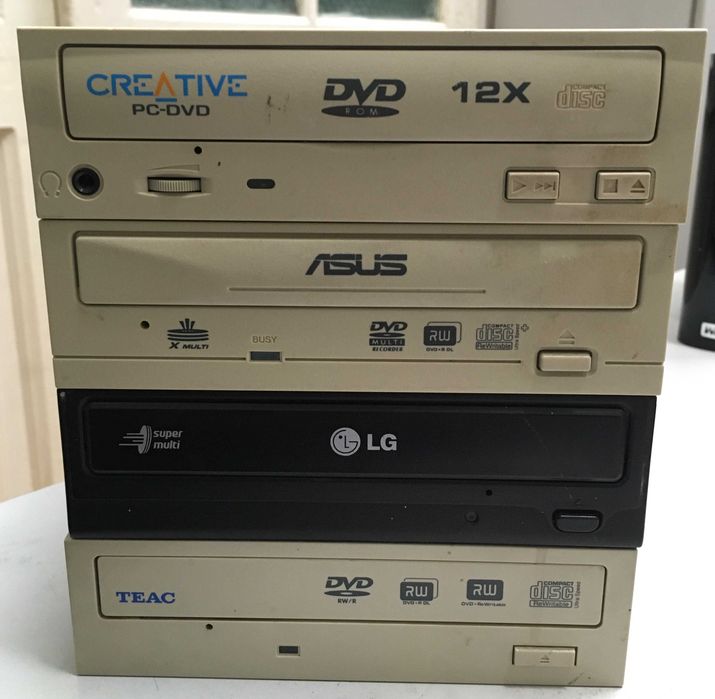 DVD writere intern (IDE si SATA)