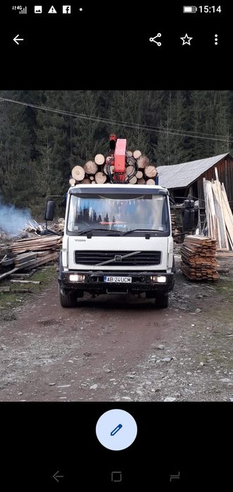 Camion cu macara și basculabil