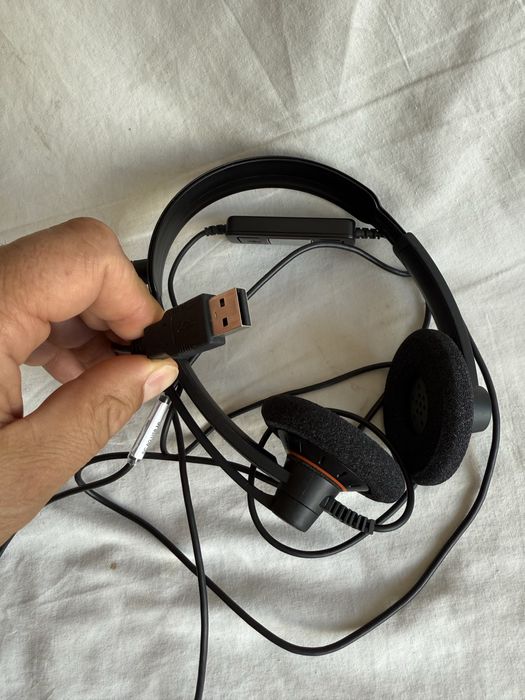 Casti Sennheizer microfon