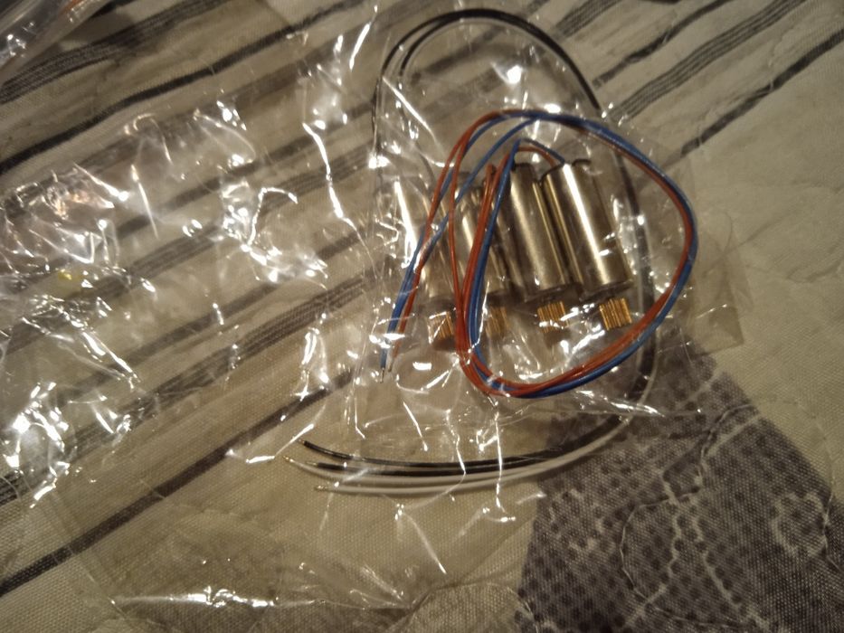 Продам Дрон Toysky S167