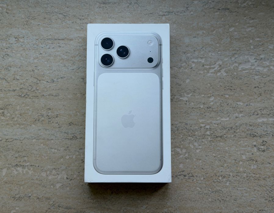 Nou iPhone 17 Pro Max Silver 256 GB Sigilat / Sim Fizic Garanție