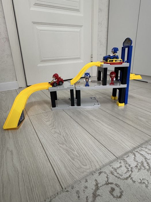 Продам детские игрушки