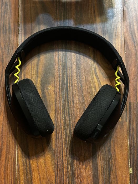 Casti G435 stare impecabila