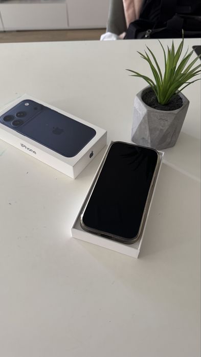 Iphone 17 Pro 256gb deep blue