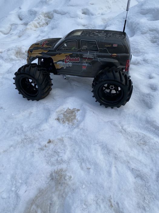 Машинку на двс нитрометане обмен интересуется!