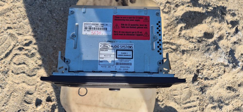 Vând navigație ford mondeo mk3
