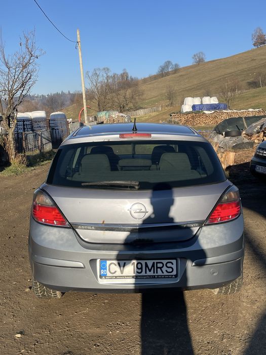 Vand opel astra h din 2009 motor 1.3 diesel 90 cp
