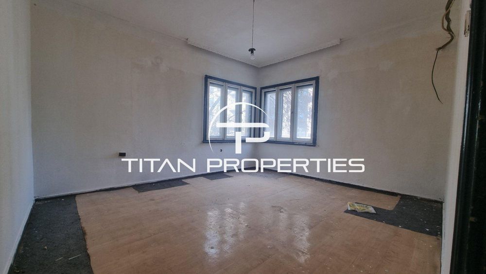 Продава се Етаж от къща в Пловдив, Център - 158 кв.м за 1850 €/кв.м - Снимка #2