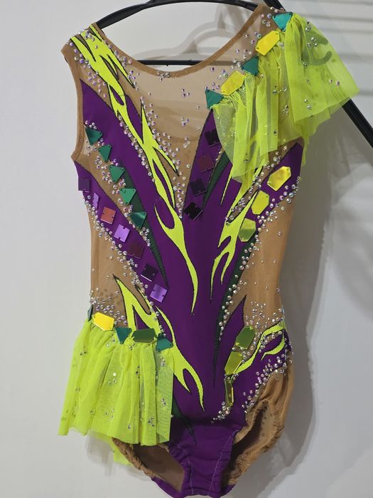 Продам купальники для гимнасток