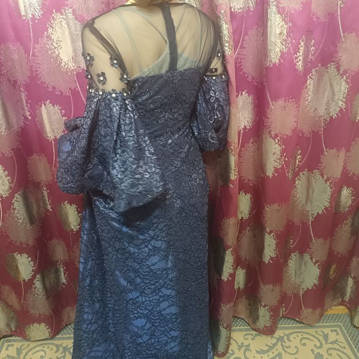 Продается вечернее платье