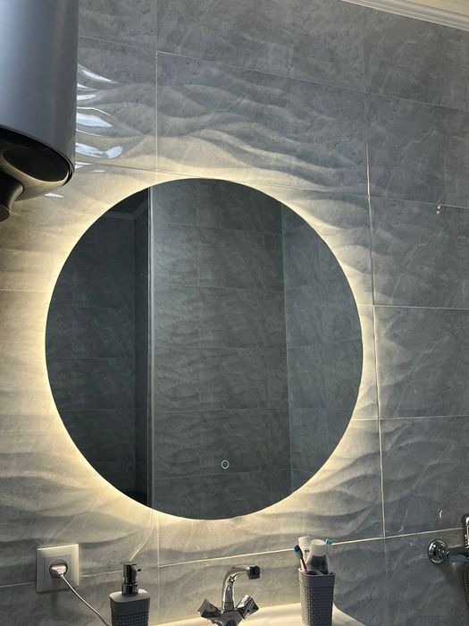 Зеркало с подсветкой