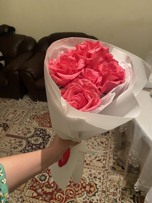 Есть букет за 2000 тг