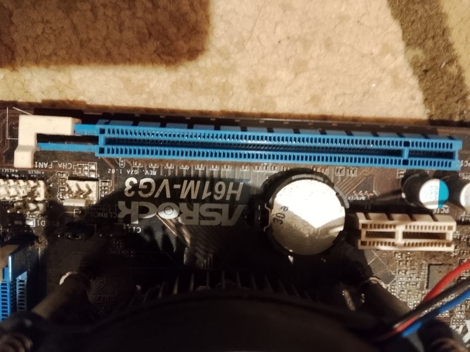 Продам рабочии запчасти на пк