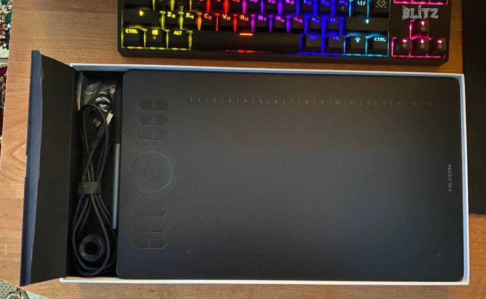 Графический планшет HUION HS610