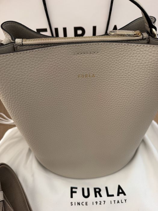 Чанта Furla Danae bucket bag
