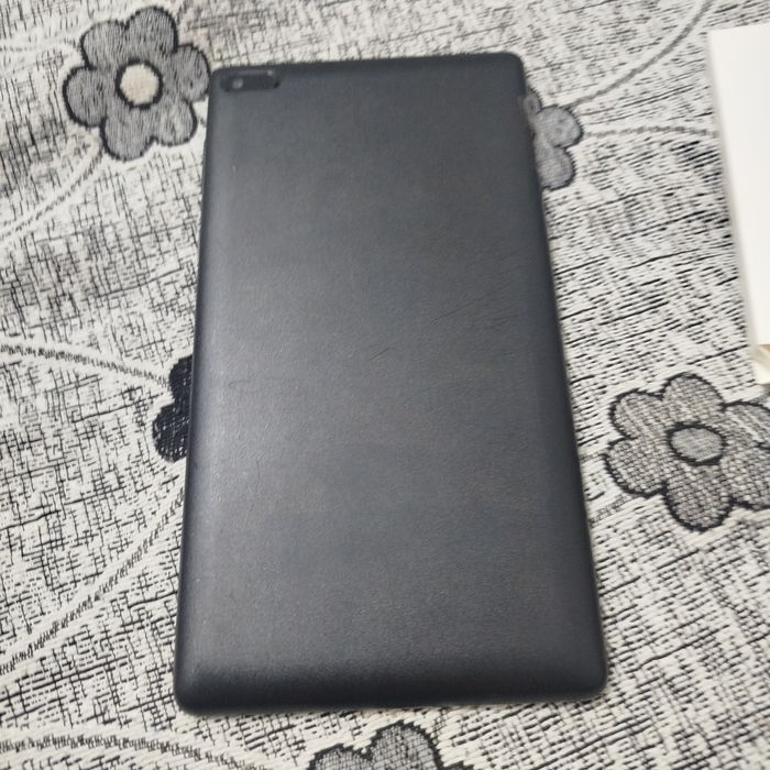 Планшет Lenovo 7