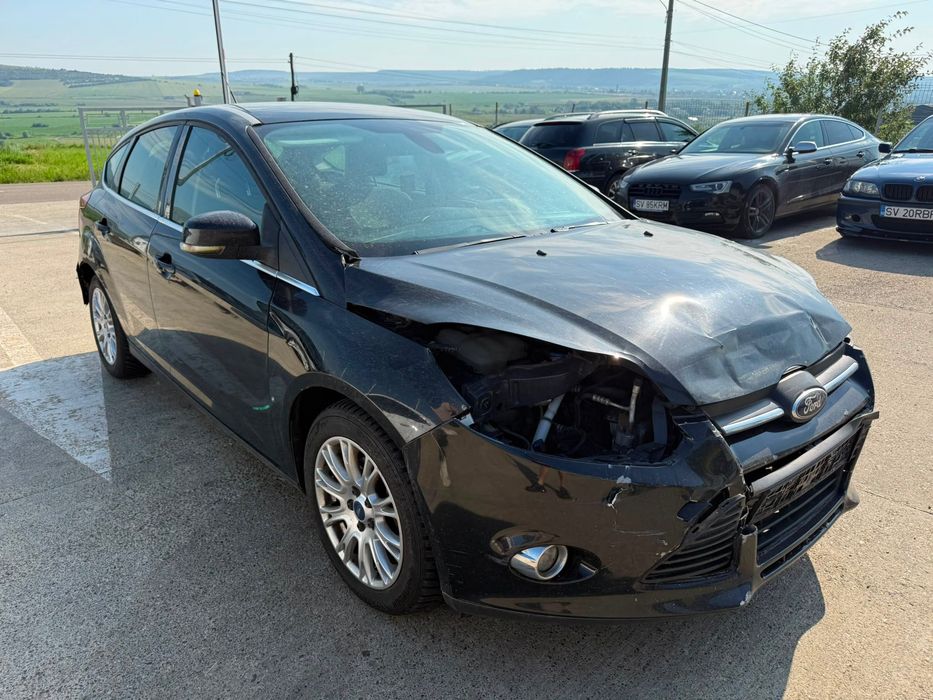 Dezmembrez Ford Focus 3 2011 hatchback 1.6 tdci T1DB 115 cp negru volan stanga