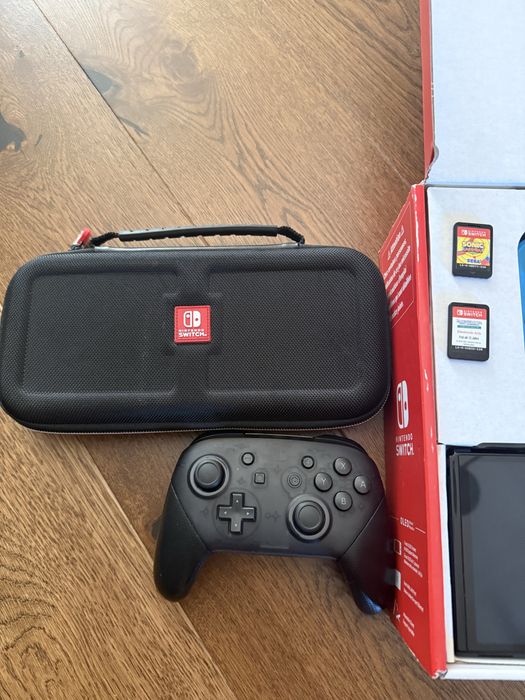Pachet Nintendo Switch OLED