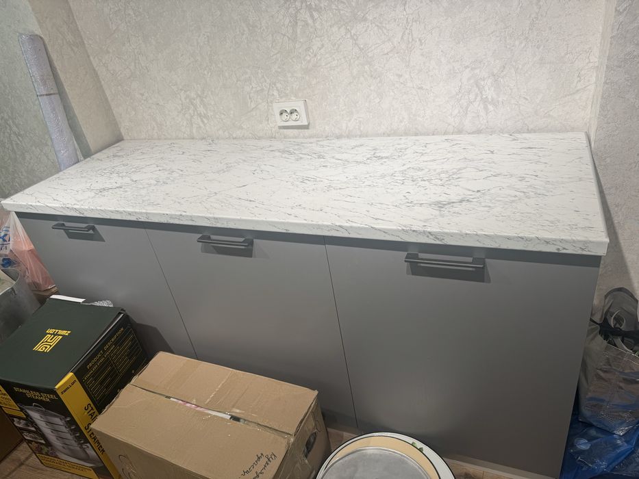 Продам кухонный гарниутур