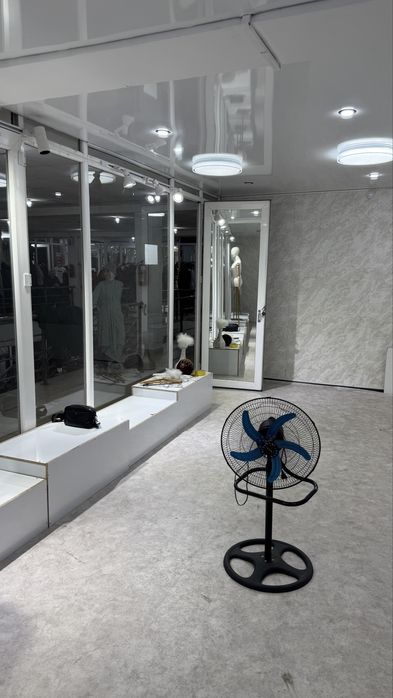 Продаетмя бутик в Тд “Қарағаш”