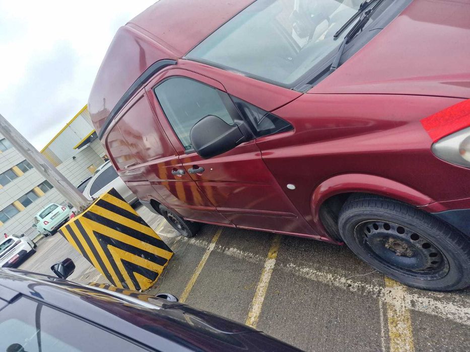 Vand autoutilitara Mercedez Benz Vito primul proprietar