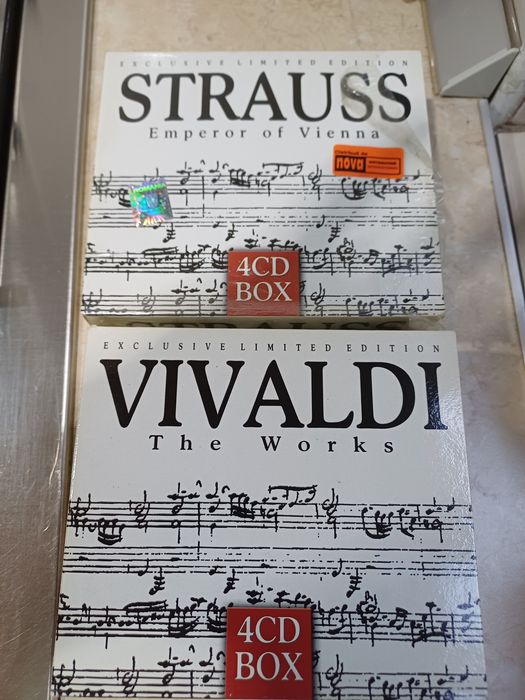 CD Strauss si Vivaldi
